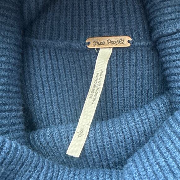 Free People Softly Structured Colorblock Sweater Blue Size Small - Picture 8 of 10